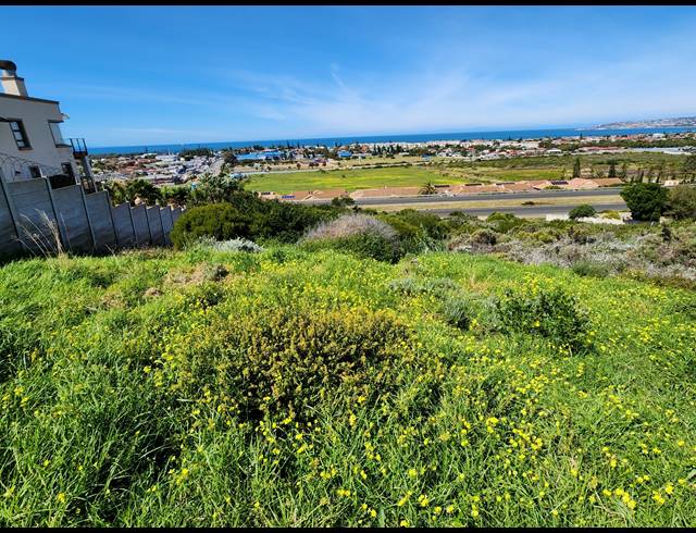 1,609M² VACANT LAND FOR SALE IN HARTENBOS HEUWELS